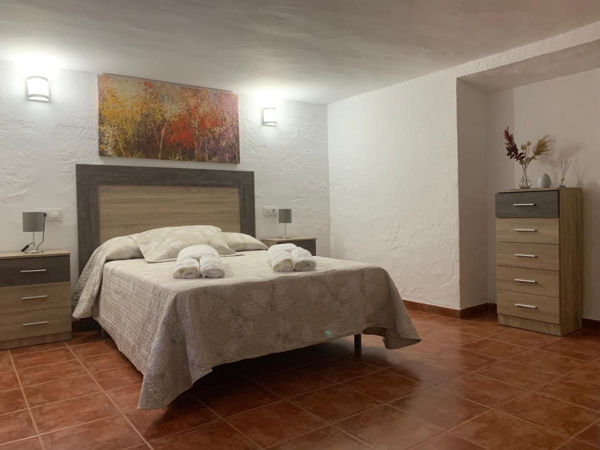Priego de Córdoba Alojamiento Rural Cortijo Alameda, Las Lagunillas מראה חיצוני תמונה