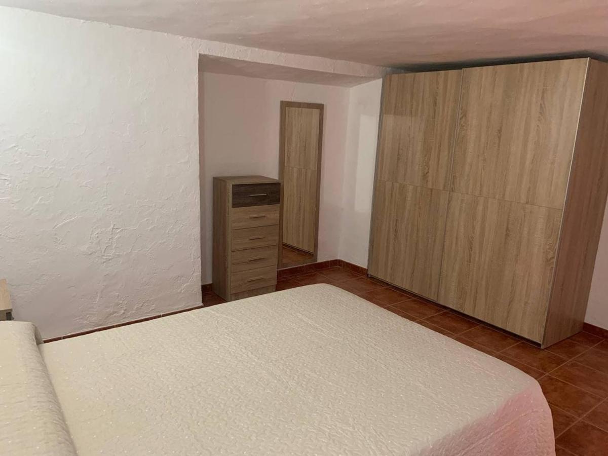 Priego de Córdoba Alojamiento Rural Cortijo Alameda, Las Lagunillas מראה חיצוני תמונה